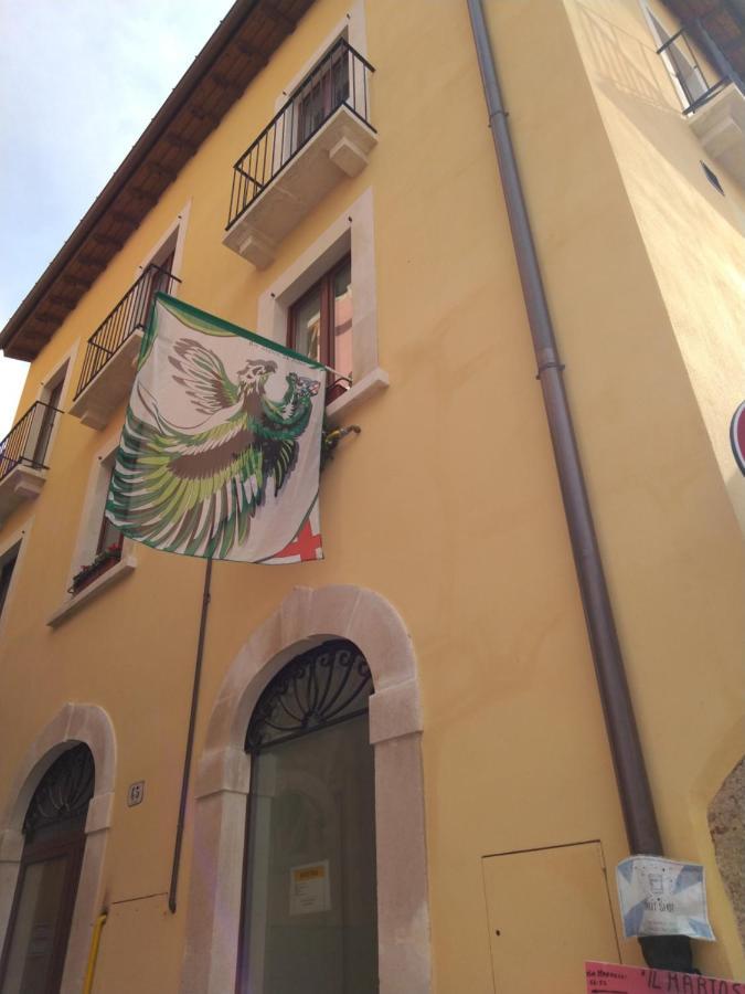 B&B Regina Margherita ลาควิลา ภายนอก รูปภาพ