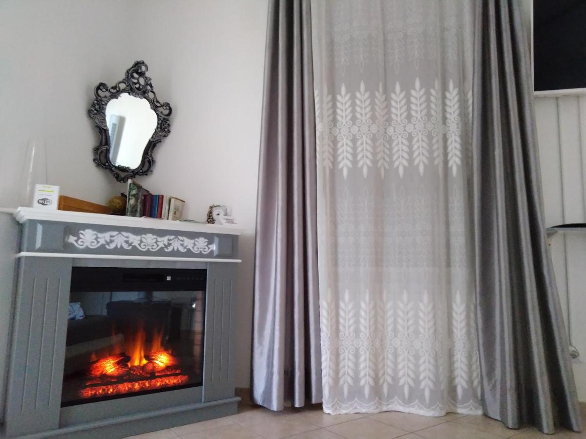 B&B Regina Margherita ลาควิลา ภายนอก รูปภาพ