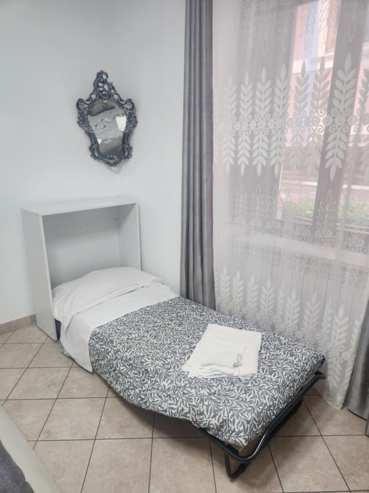 B&B Regina Margherita ลาควิลา ภายนอก รูปภาพ